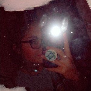 Meet your Posher, Briana